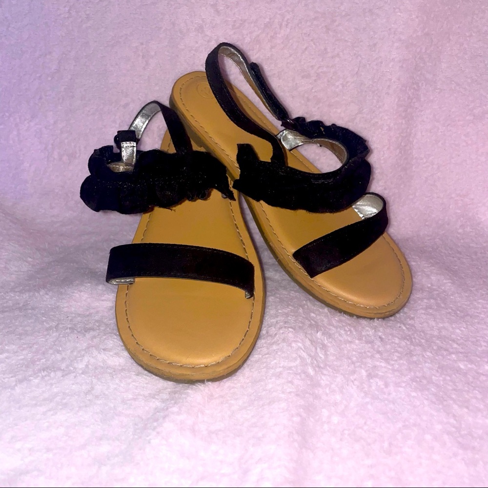 Like new girls cat & jack sandals size 12